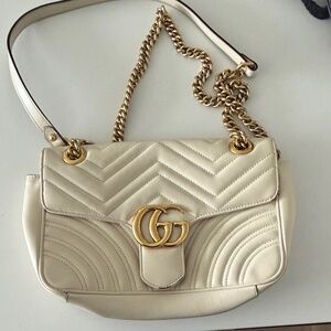 Women Cream GUCCI Marmont Bag  Shoulder Bag with Gold Hardware